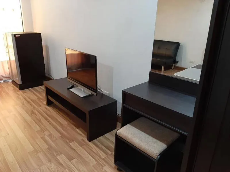 Condo for rent, Regent Home 15, Chaengwattana, 5th floor, ready to move in.