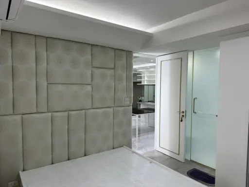 For sale for rent Siamese Gioia Sukhumvit 31, beautifully decorated room with built-ins. Good grade furniture Don't just look and reserve quickly.
