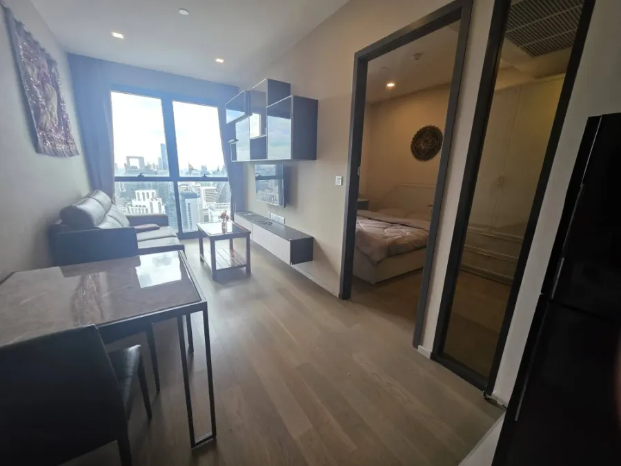 🏠🌃 ให้เช่า คอนโด เเอสตัน อโศก 🏠🌃