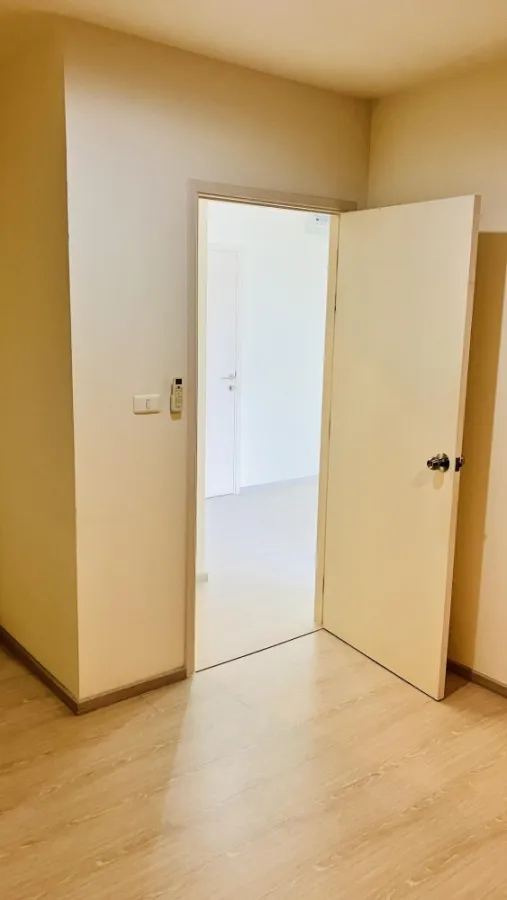 For sale: Aspire Sathorn-Taksin (Timber Zone), empty room, complete facilities, high view, book now.