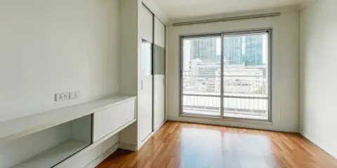 ขาย Lumpini Place Rama 9–Ratchada ห้องเปล่า พื้นที่ใช้สอยเยอะ ทำเลดี เดินทางสะดวก ห้ามพลาด