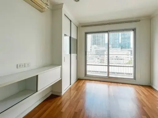 ขาย Lumpini Place Rama 9–Ratchada ห้องเปล่า พื้นที่ใช้สอยเยอะ ทำเลดี เดินทางสะดวก ห้ามพลาด