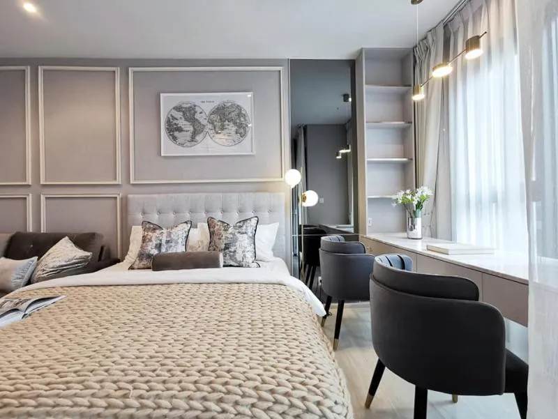 Condo for rent, Life One Wireless, studio room, beautiful decoration, looks very expensive, a lot of furniture A lot of space is not uncomfortable. Good location, easy to travel, urgently book.