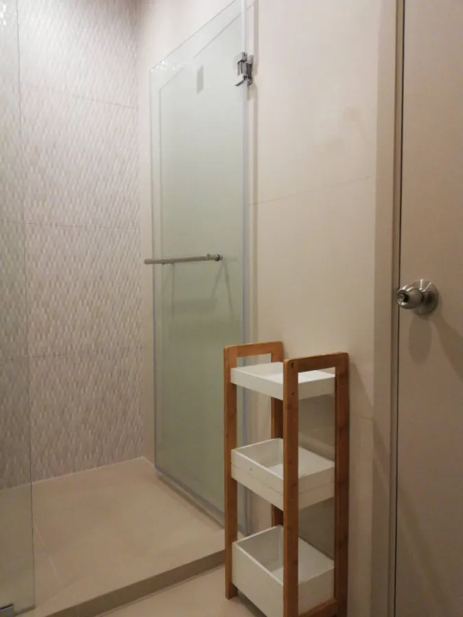 Sell / rent Condo Life Sukhumvit 48, convenient transportation, furniture is ready, don't wait.