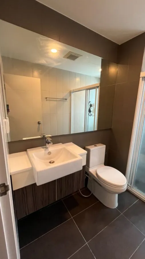 ขาย คอนโด เซ็นทริค รัชดา-ห้วยขวาง 2 นอน 2 น้ำ ห้องกว้าง Fully Furnished มาแต่ตัวเข้าอยู่ได้เลย