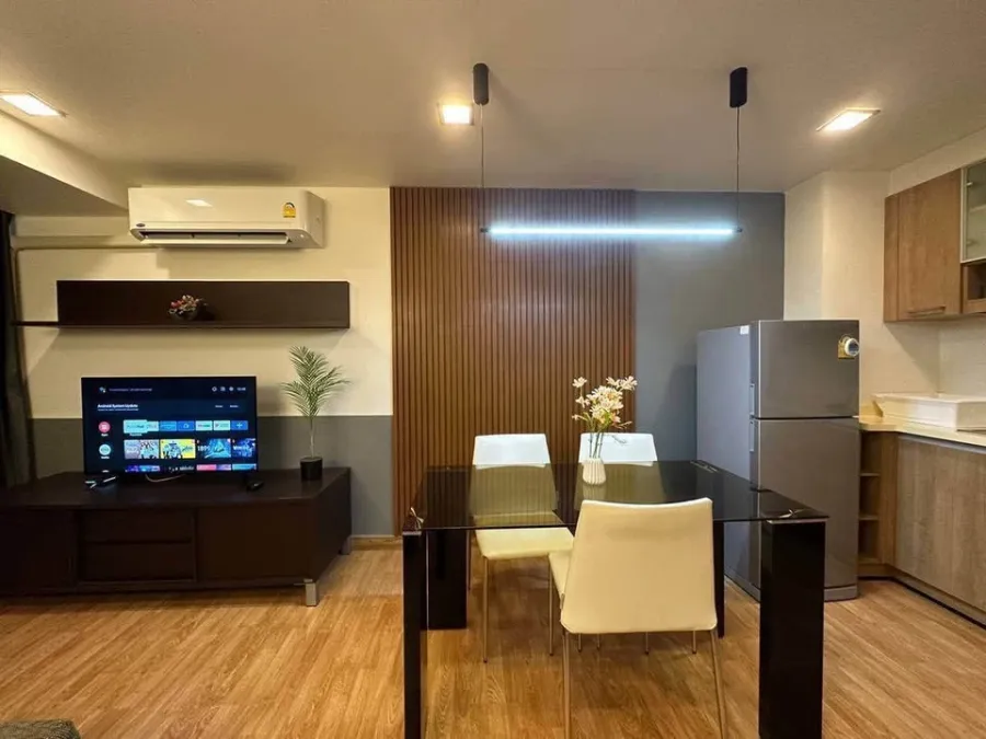 Condo for rent at The Alcove Sukhumvit 49. Ready to move in, fully furnished. Just bring your belongings! Don't wait!