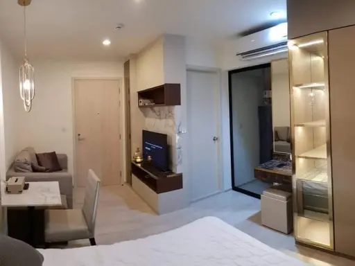 ขาย ไลฟ์ อโศก ชั้นสูง ห้องแต่งสวยหรูดูแพง เฟอร์นิเจอร์แจ่มๆ อย่ามัวแต่มองจองด่วนจ้า images