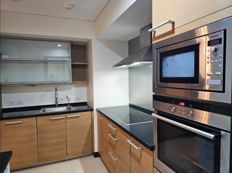 For rent!! Condo The Park Chidlom, 3rd floor, beautiful room, 2 bedrooms, fully furnished, ready to move in, don't miss it!!