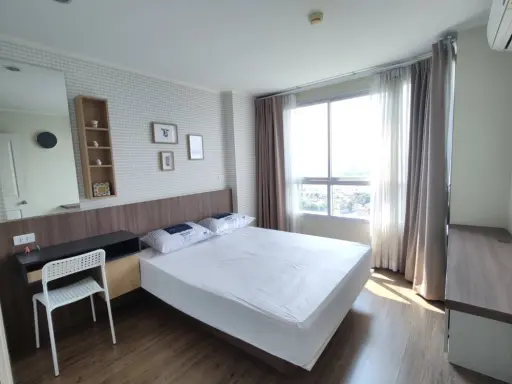 Condo for sale and rent, U Delight @ Hua Mak Station. Separate kitchen, wide balcony, don't miss it.