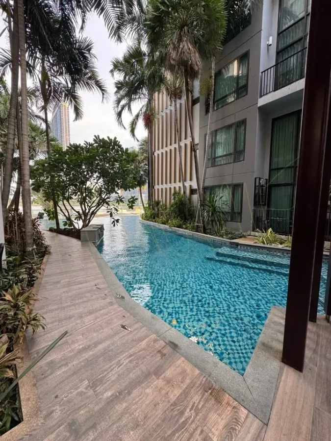 ขาย Metro Luxe Riverfront Rattanathibet ห้องพร้อมอยู่ เฟอร์พร้อม สิ่งอำนวยความสะดวกพร้อม จองเลย