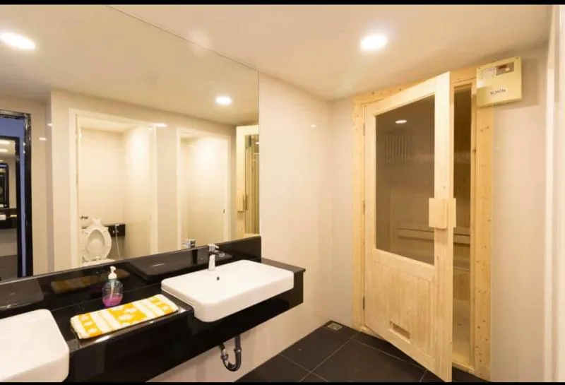ให้เช่า Bangkok Feliz Sathorn-Taksin ห้องตกแต่งเรียบง่าย มองสบายตา เฟอร์นิเจอร์ครบ พร้อมอยู่