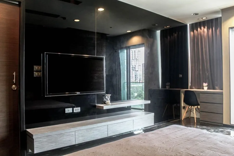 Condo for rent, Noble Remix Sukhumvit 36, large room, comfortable, good built-in furniture, book now.