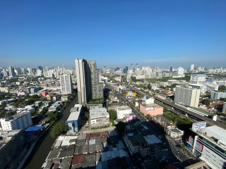 Rent!! Condo True Thonglor, size 67 sq.m., 2 bedrooms, 31st floor, good location, near shopping areas, don't miss it!!