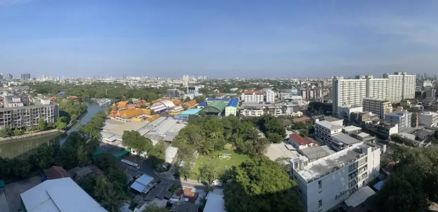 For rent: Lumpini Ville Sukhumvit 77. Corner unit with unobstructed view. Fully furnished with appliances. Ready to move in.