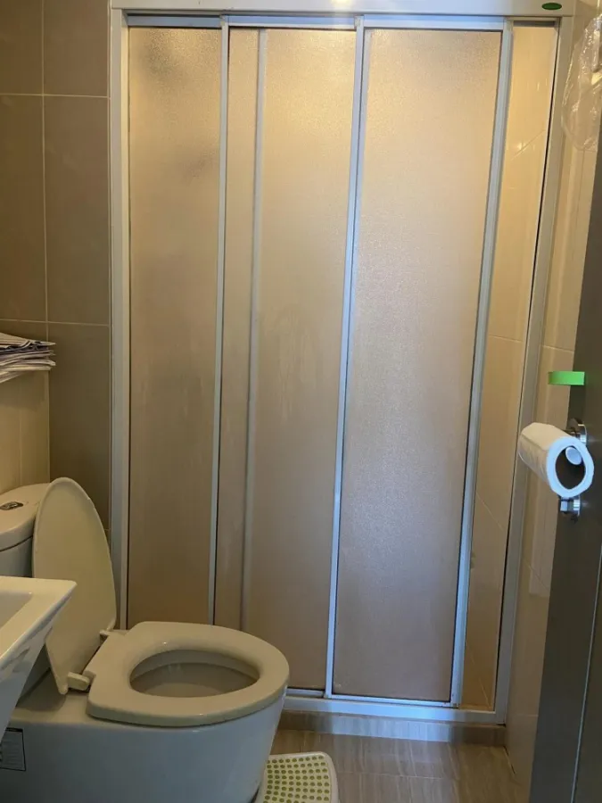 Sale Life Ratchadaphisek, garden view, quiet, private with a good washing machine This must be reserved quickly.