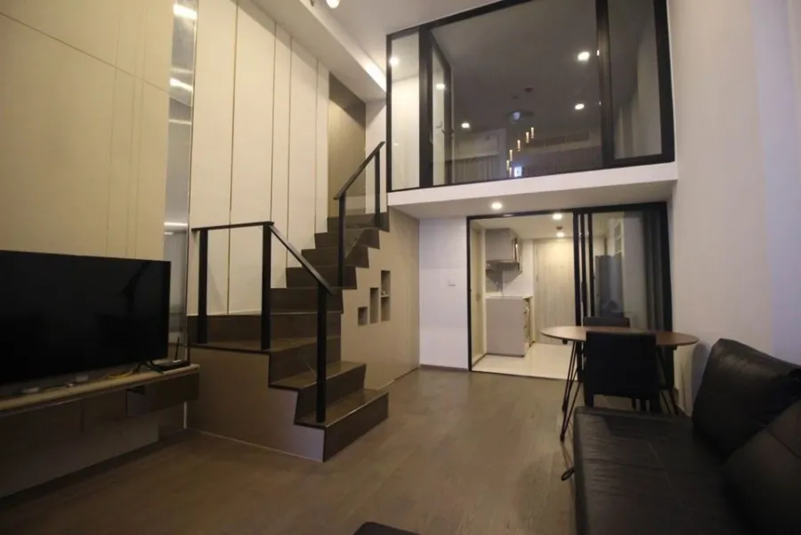 ให้เช่า พาร์ค ออริจิ้น ราชเทวี ห้อง Duplex ชั้นสูง ห้องติดวอลเปเปอร์อย่างดี หิ้วกระเป๋าเข้าอยู่เลย