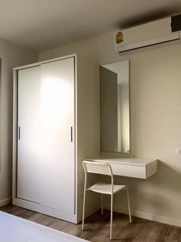 For rent, Dcondo Rangsit, 1 bedroom, 1 bathroom, garden view, very private, ready to move in Plus, the price is still very cheap, so hurry up.