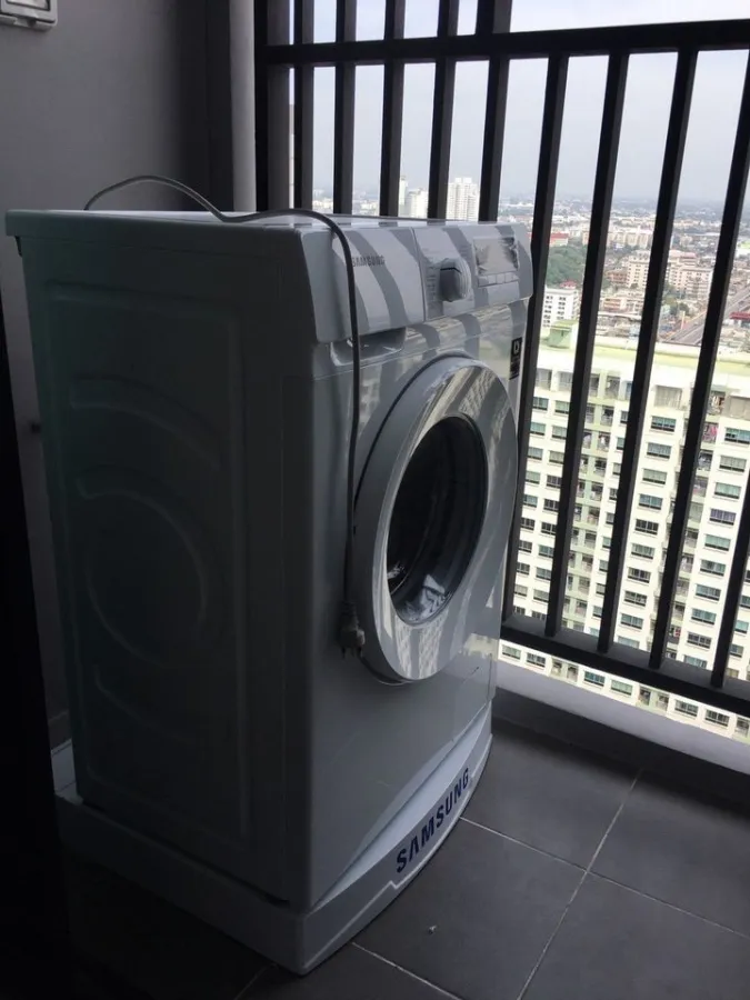 For rent: Knightsbridge Collage Ramkhamhaeng, high floor, beautiful view, partition room is very well proportioned. just come in