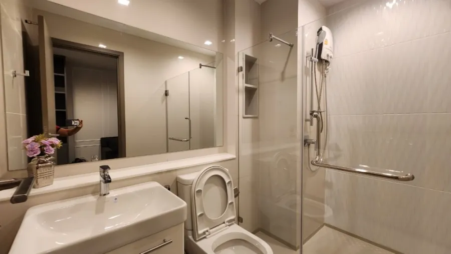 For rent Life Asoke-hype ชั้น 19 ได้วิวสูง มาพร้อมสิ่งอำนวยความสะดวกครบครัน สนใจจองด่วนๆอย่ารอช้า