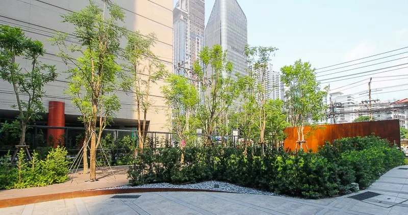Condo for rent or sale: The Lofts Asoke, 2 bedrooms, 1 bathroom, high floor, with a beautiful city view without any buildings blocking it.