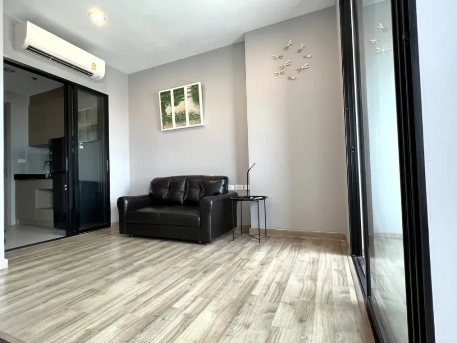 Selling Niche Mono Charoen Nakorn, high-floor unit. Comfortable living space and complete amenities. Book now before it's too late!!!