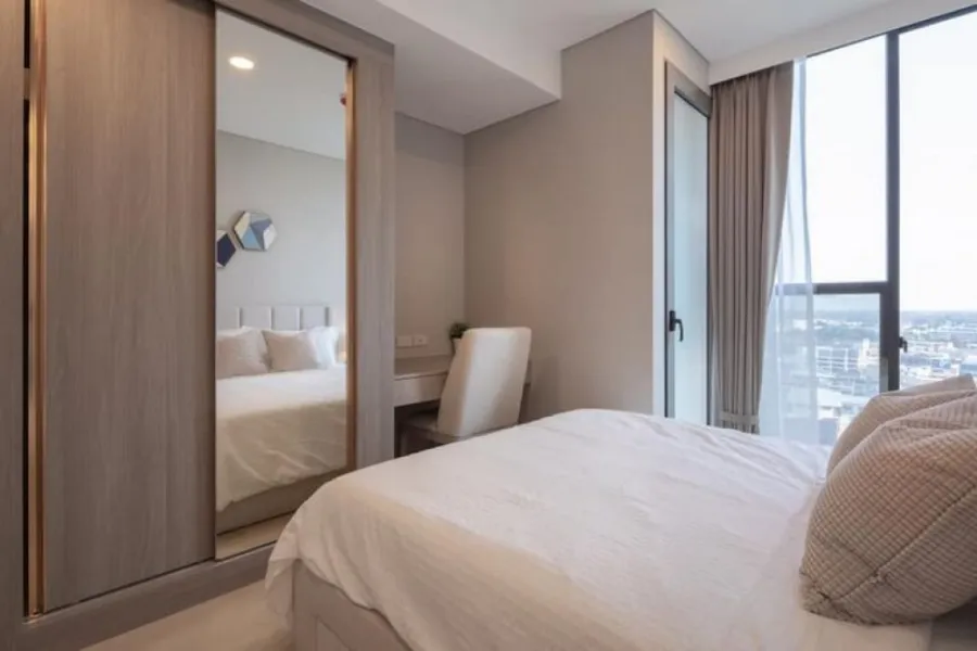 For rent!! Siamese Exclusive Queens Condo, 17th floor, fully furnished, Master bedroom, extra large, do not miss!!
