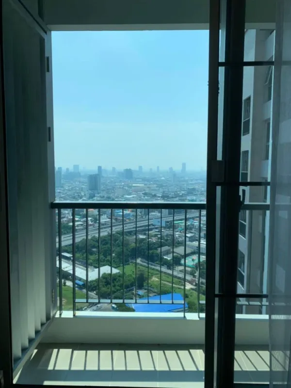 ขาย ปล่อยเช่า คอนโด Rhythm สาธร ห้องกว้างขวาง ชั้น 38 เป็น City view จองด่วนๆ อย่ารอช้า
