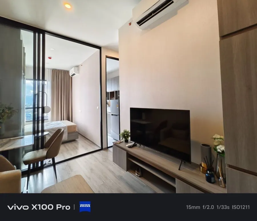 For sale: Knightsbridge Prime On Nut, 18th floor, room decorated in soothing tones, minimalist style, very comfortable to live in, move now.