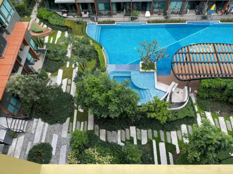 ขาย ให้เช่า เมโทร ลักซ์ โรสโกลด์ พหลฯ-สุทธิสาร วิวสระว่ายน้ำ ห้องน่าอยู่ ราคาดี มาแต่ตัวเข้าอยู่เลย
