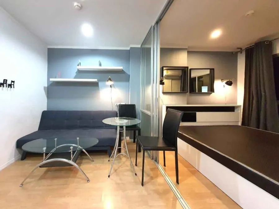 For rent: Lumpini Place Srinakarin-Hua Mak Station, fully furnished, ready to move in, real wood furniture, durable, easy to maintain