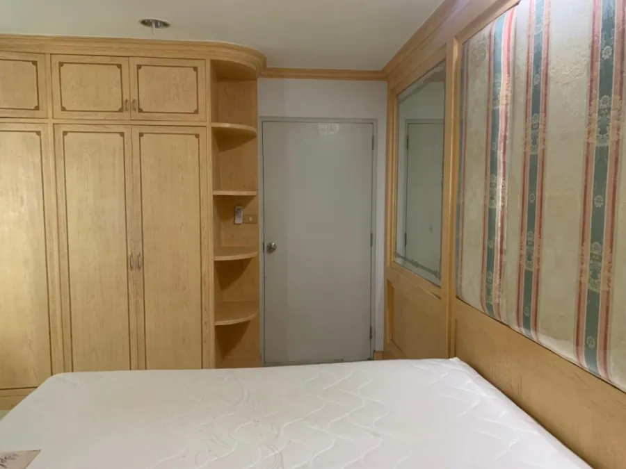 ให้เช่า คอนโด บ้าน ปทุมวัน ชั้น 11 ห้องใหญ่มาก ตกแต่งสวยน่าอยู่ พร้อมเฟอร์นิเจอร์บิวท์อิน จองเลยจ้า