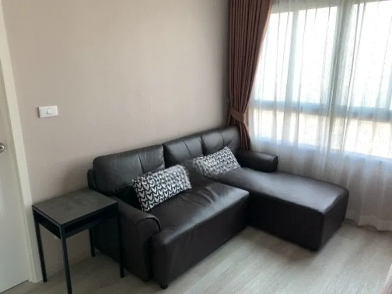 For rent Elio Sathorn-Wutthakat Building A, 29th floor, corner room, beautiful view, good wind, wallpaper in the whole room, hurry up!
