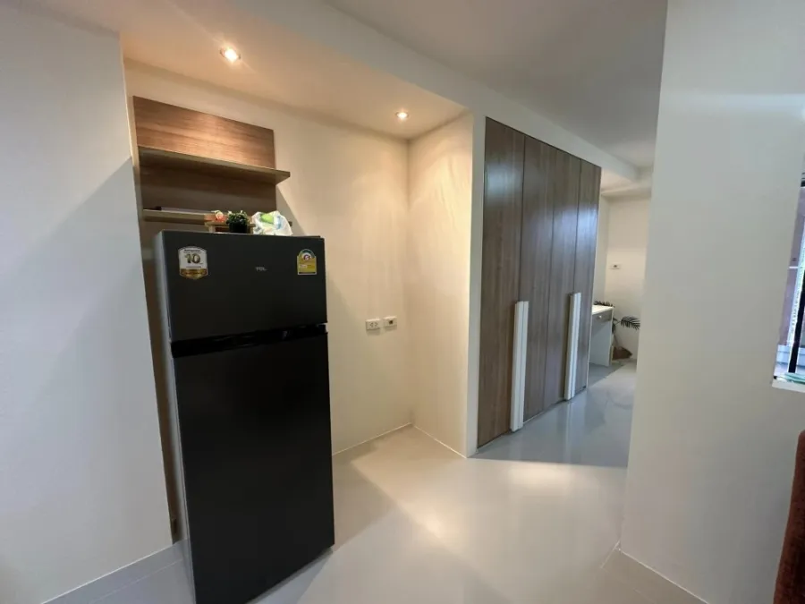 Condo for rent, Champs Elysees Tiwanon, spacious room with usable space. Good furniture, great prices, don't miss it.