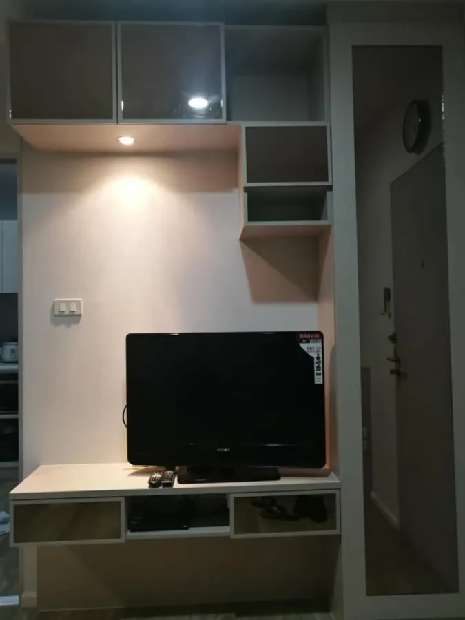 For rent ISSI Condo Suksawat, 20th floor, corner room, private, ready to move in, friendly price, don't wait!