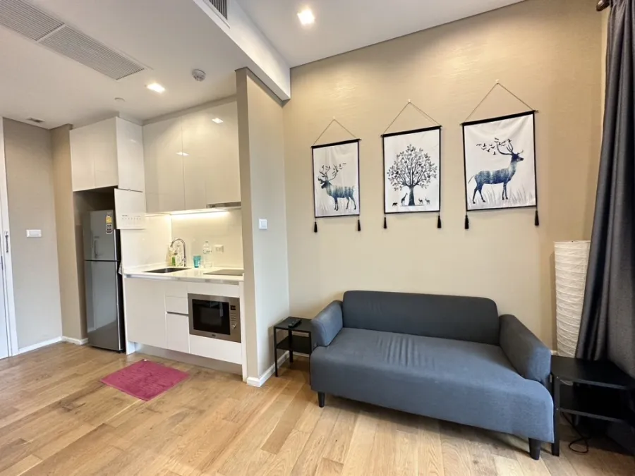 ให้เช่า The Saint Residence ชั้น 29 วิวเมืองแจ่ม ห้องตกแต่งน่าอยู่ ติดวอลเปเปอร์ทั้งห้อง รีบจองด่วนๆ