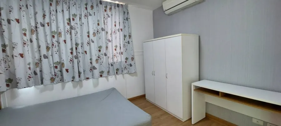 For rent urgently!! Bliss Condominium Rama 9 - Huamark, corner room, 2nd floor, Building C, good location, ready to move in, hurry up and book now!!