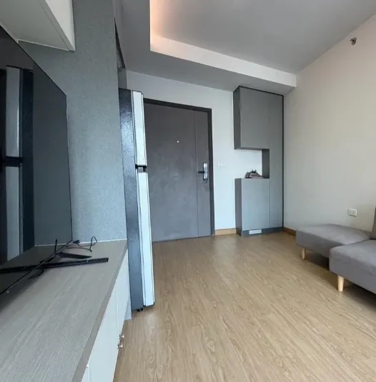 For rent: Ideo Sukhumvit 93, 8th floor, fully furnished unit. Very comfortable and ready to move in. Book now! Don't miss out! Act fast!
