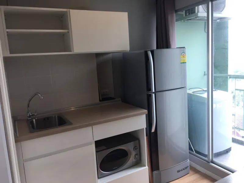 Condo for rent, Lumpini Ville Sukhumvit 77, beautiful room, lots of furniture, beautiful city view, good location, suitable for working people, near BTS.