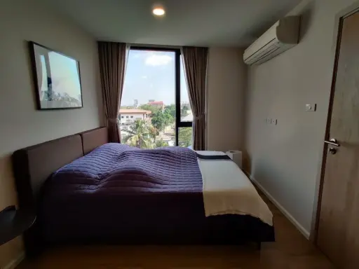 For rent: The Teak Sathorn-Lumpini, decorated room, ready to move in. Elegant and expensive looking Cool furniture If you don't reserve, you'll miss a images