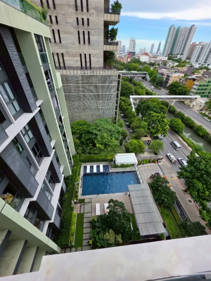 ให้เช่า Regal Condo ห้องพร้อมอยู่ ชั้นสูง เฟอร์นิเจอร์ครบ + เครื่องใช้ไฟฟ้า จองเลย+++