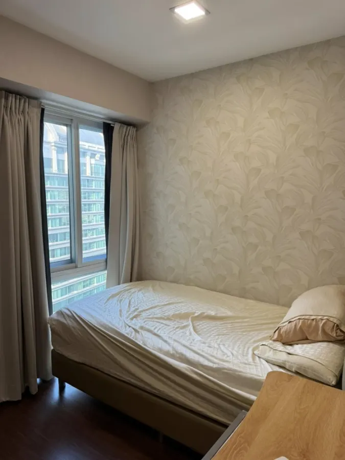 ขาย My Resort Bangkok 2 ห้องนอน 1 ห้องน้ำ ตกแต่งครบ วิวเมือง ติดวอลเปเปอร์ทั้งห้อง ห้ามพลาด