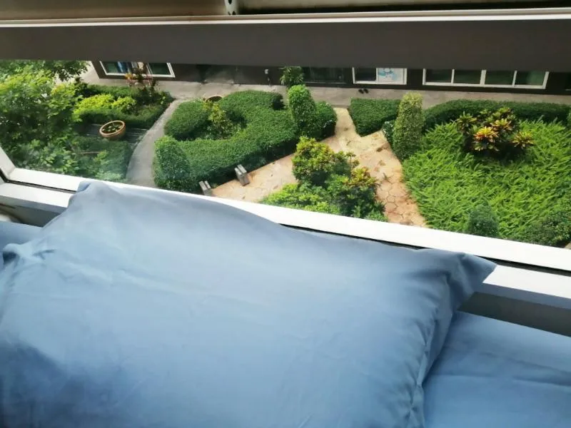 ให้เช่า Jw condo ดอนเมือง ใกล้สนามบินดอนเมือง วิวสวน มุมนั่งเล่นสบายๆ ห้องโปร่งแสง