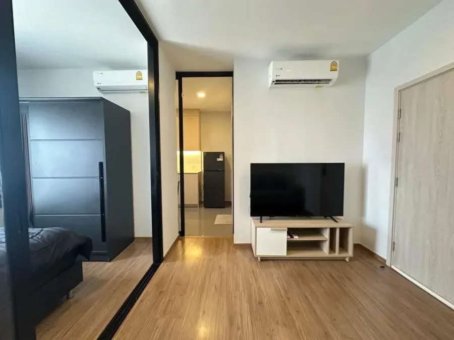 Selling Metris Rama 9-Ramkumhang condo, high floor (20th floor). Minimal road noise, unobstructed view of Rama 9 Road.