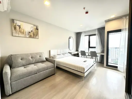 For rent: Life Phahonyothin-Lat Phrao, beautiful, clean room, high floor, city view, fully furnished with electrical appliances. Hurry and book before