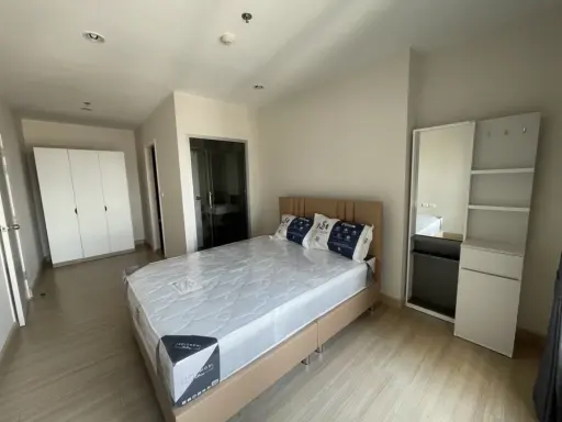 For rent!! Motif Condo Sathorn-Wongwian Yai. Beautiful room, fully furnished, ready to move in. Don't miss it!! images