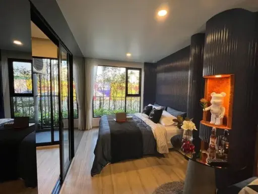 Selling down payment for Origin Play Bangkhunnon Triple Station, 14th floor. Great project, great place to live. Book now!