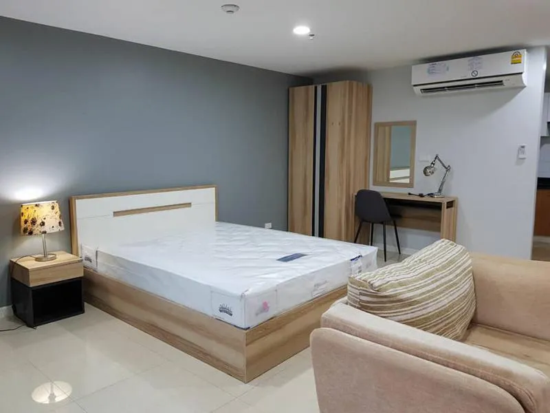 For Rent ให้เช่า "Noble House Phayathai"Large Studio 45 sq.m. 24fl.**Only 18,000 Baht**
