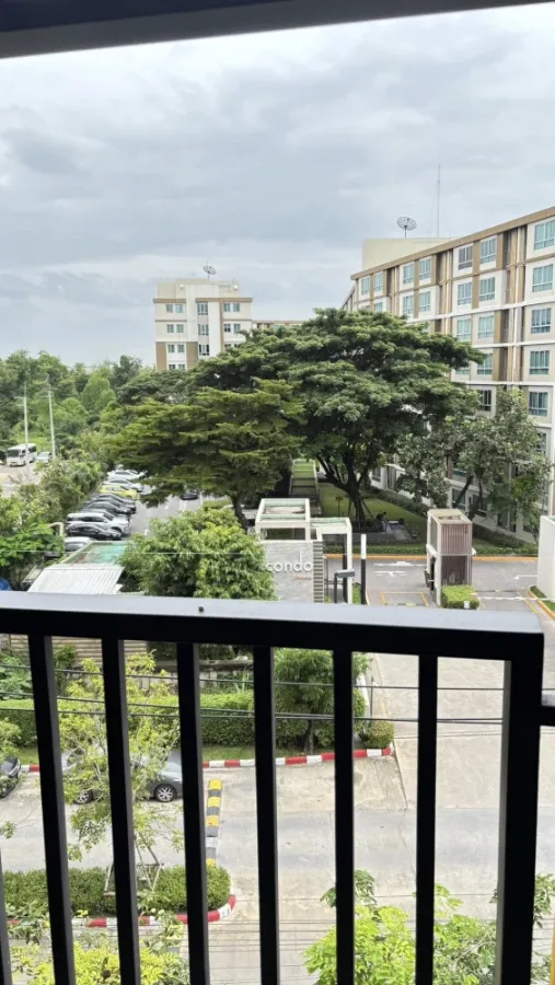 ให้เช่า D condo Shine rangsit ห้องพร้อมอยู่ สิ่งอำนวยความสะดวกครบ มาจับมาจองเลย อย่าพลาด