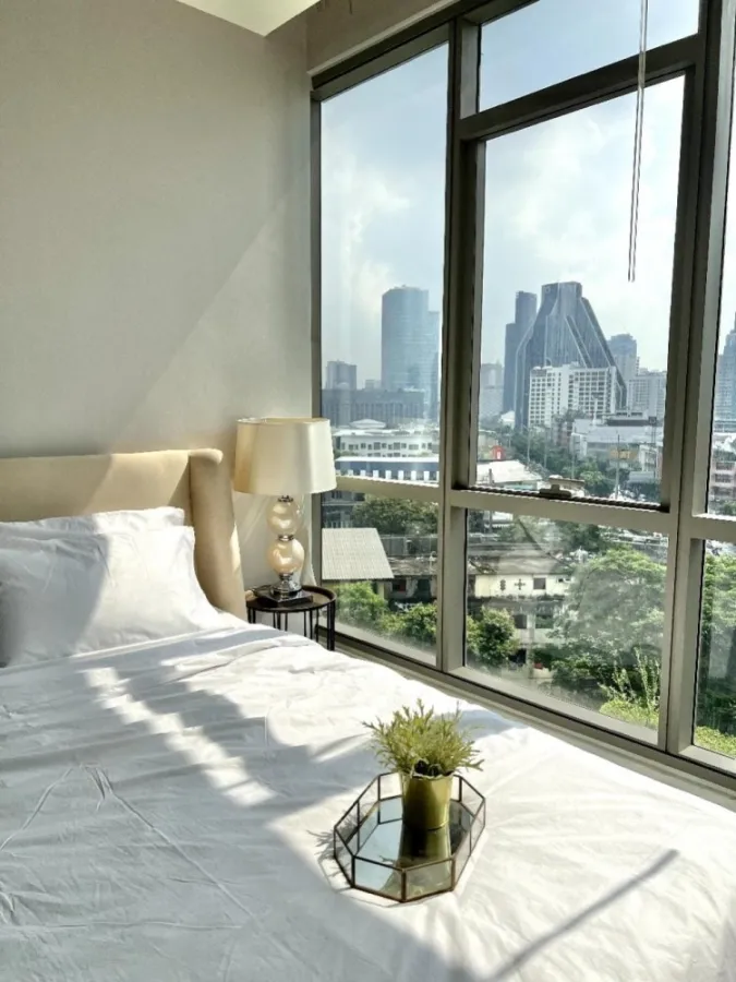 Condo for rent, The Room Rama 4, elegant decorated room, very inviting, comes with complete facilities, book now.