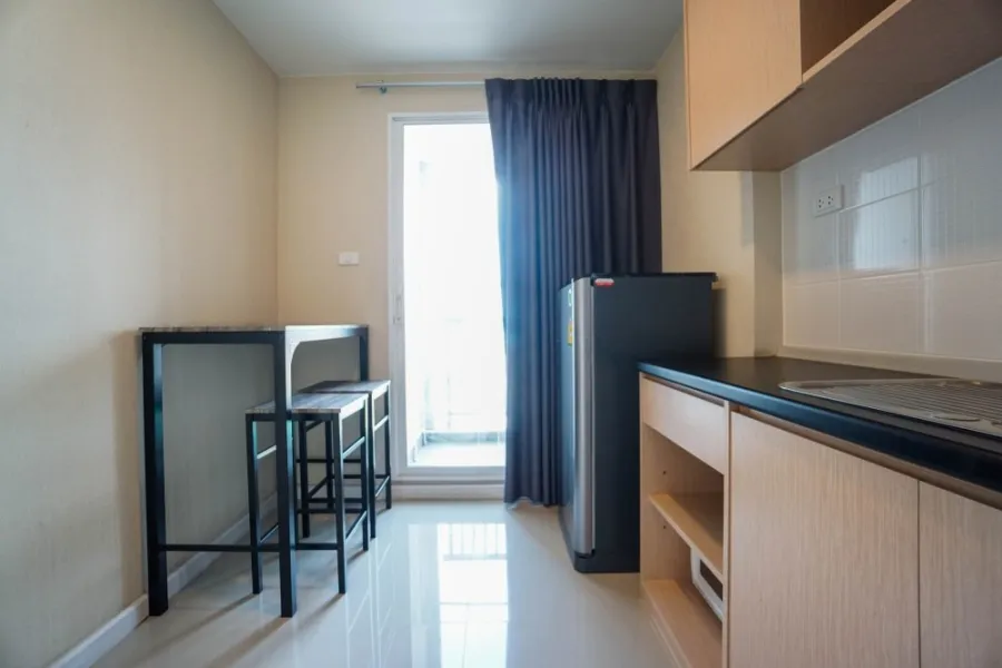 For Sale Jw Condo @ Donmuang ห้องโทนขาว สบายตา ราคาสบายกระเป๋า Built in อย่างดี พร้อม walk-in close